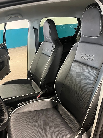 Volkswagen UP! 7 of 21