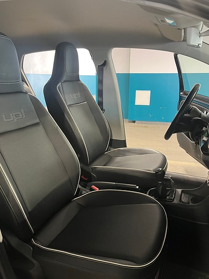 Volkswagen UP! 8 of 21
