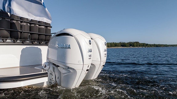 - NYHET - SARGO 31 med YAMAHA - SIDEPORT - 2 CABINER - 4 of 5
