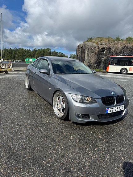 BMW 335i 4 of 15