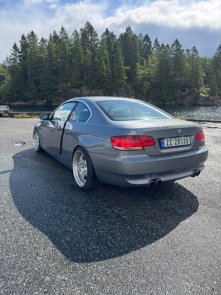 BMW 335i 5 of 15