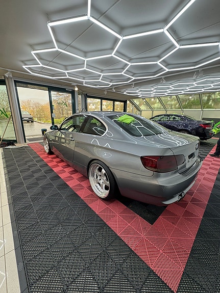 BMW 335i 10 of 15