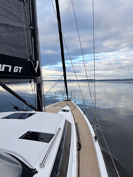 Elan GT5 Electric – Oceanvolt Twin ServoProp – svært velutstyrt 6 of 30