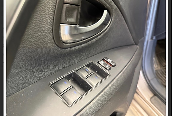 Toyota Avensis 10 of 15