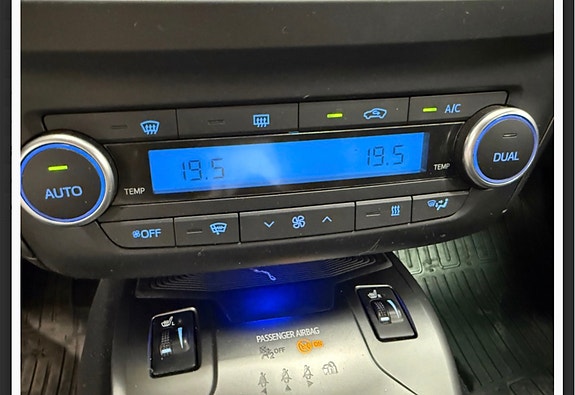 Toyota Avensis 14 of 15