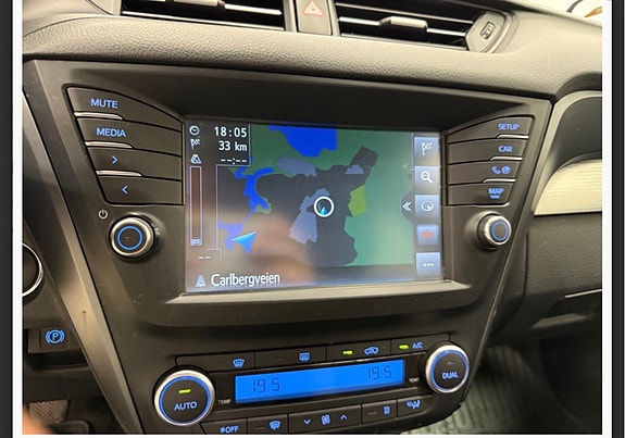 Toyota Avensis 11 of 15