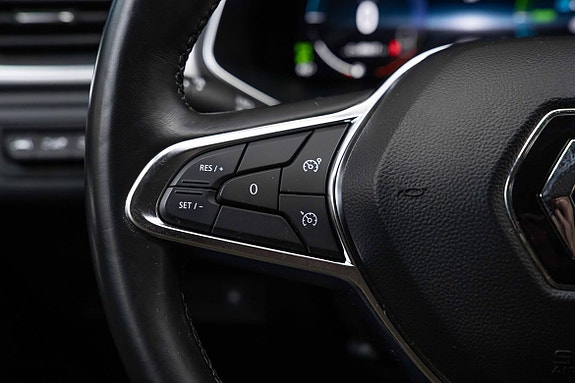 Adaptiv cruisekontroll tilpasser farten til bilen foran