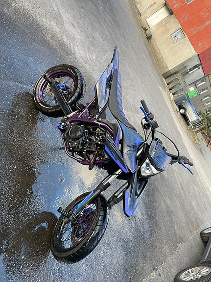 Yamaha WR 125 X 5 of 12