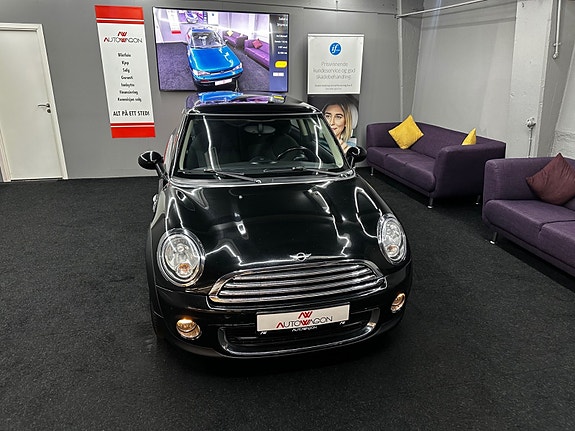 MINI One 2 of 5