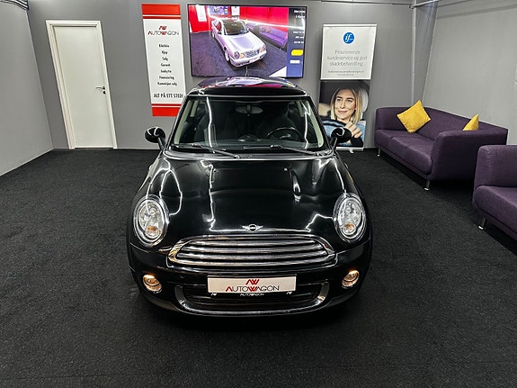 MINI One 4 of 5