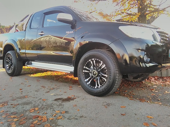 Toyota HiLux 5 of 5
