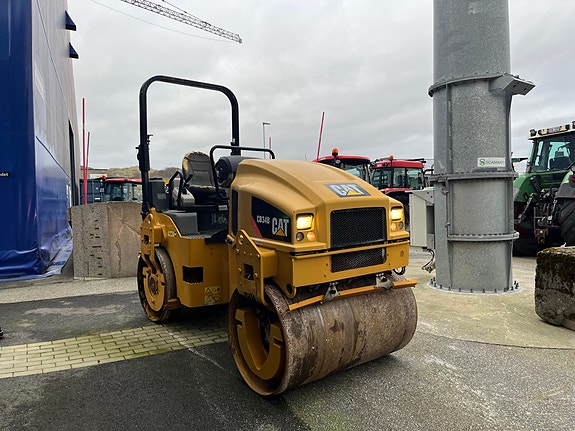 Cat CB34B 4 of 5