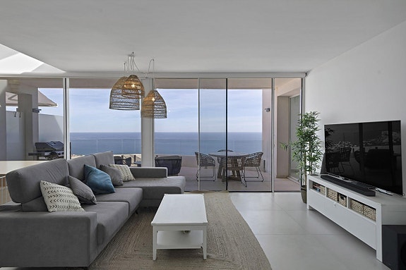 Eksklusiv toppleilighet med 4 soverom og fantastisk panoramautsikt over Middelhavet