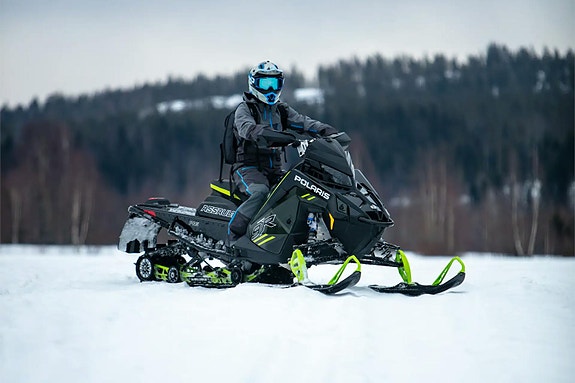 Polaris 9R SWB Assault 146 Escape