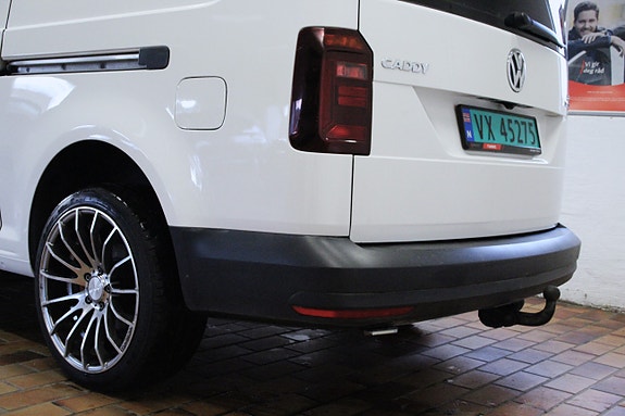 Volkswagen Caddy Maxi 8 of 30