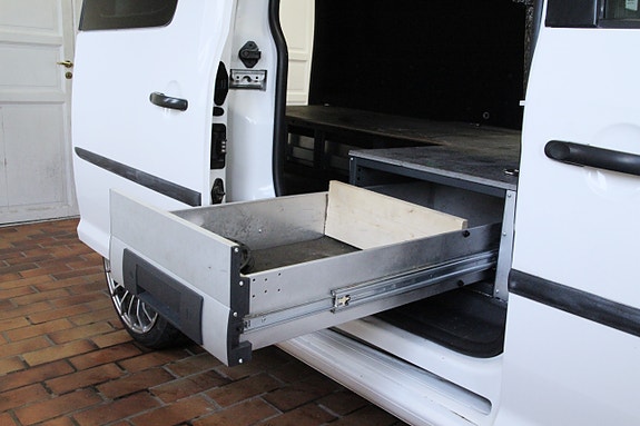 Volkswagen Caddy Maxi 14 of 30