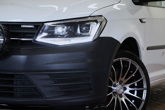 Volkswagen Caddy Maxi 9 of 30
