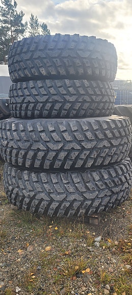 Industrihjul. Nokian. 540\80R-38-440\80R-28.