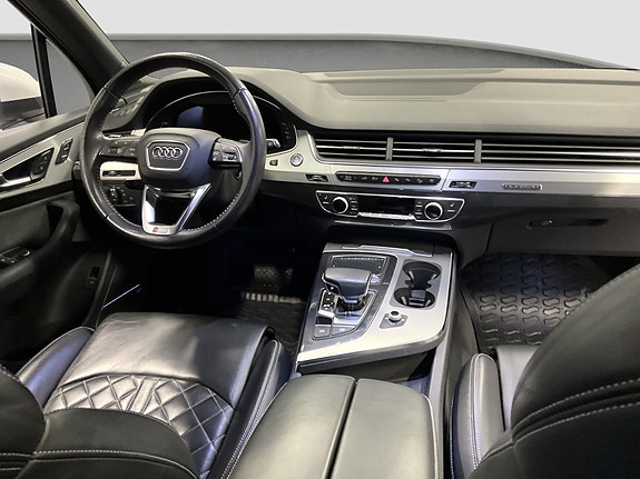 Audi Q7 18 of 22
