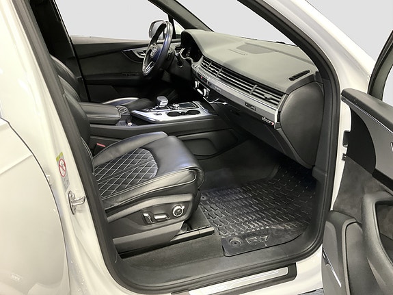 Audi Q7 15 of 22