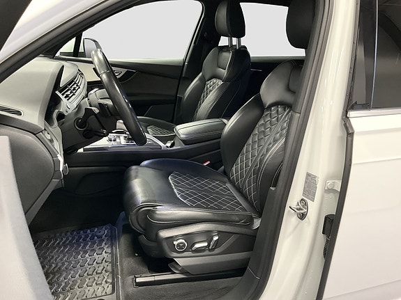 Audi Q7 13 of 22