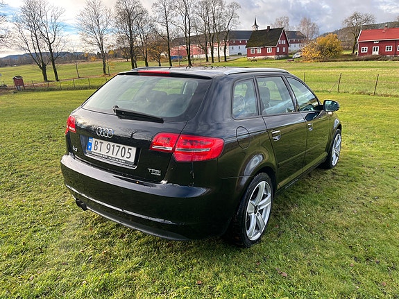 Audi A3 4 of 30