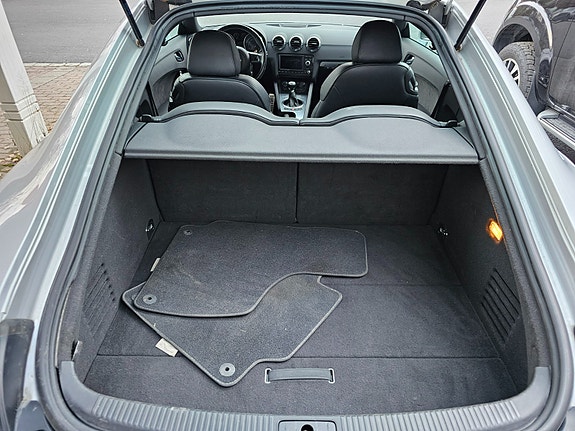 Audi TT 28 of 28