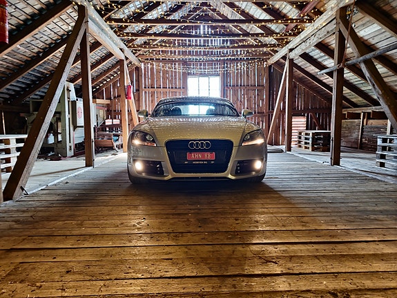 Audi TT 2 of 28