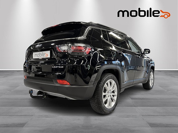 Jeep Compass 3 of 5