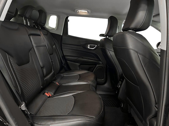 Jeep Compass 22 of 24