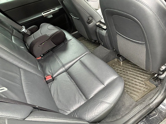 Volvo V50 15 of 17