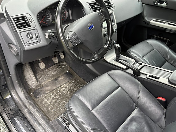 Volvo V50 11 of 17