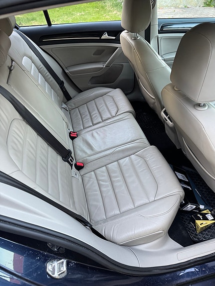 Volkswagen Golf VII 12 of 20
