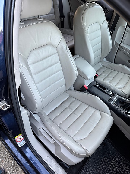 Volkswagen Golf VII 10 of 20