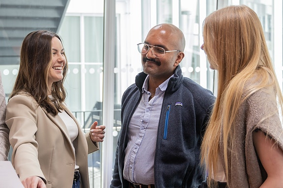 Tre kolleger i sosial sone