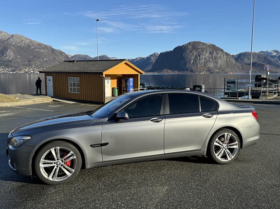 BMW 730d 9 of 30