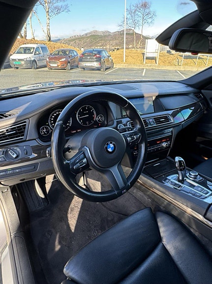 BMW 730d 24 of 30
