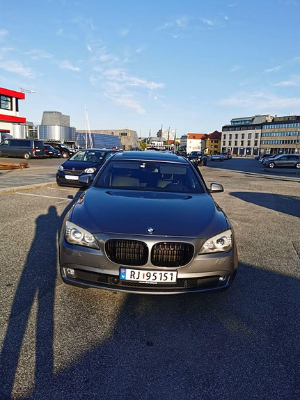 BMW 730d 8 of 30