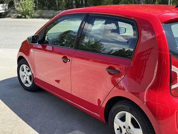 Volkswagen UP! 19 of 30