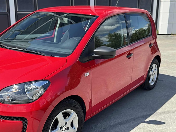 Volkswagen UP! 10 of 30