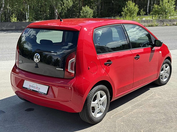 Volkswagen UP! 11 of 30