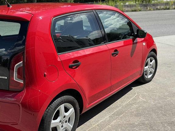 Volkswagen UP! 20 of 30