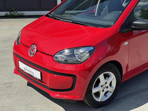 Volkswagen UP! 7 of 30