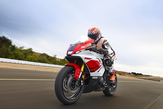 Yamaha R7 70th Anniversary -Nyhet 2026- 4 of 17
