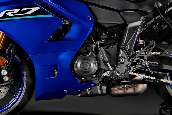 Yamaha R7 70th Anniversary -Nyhet 2026- 12 of 17