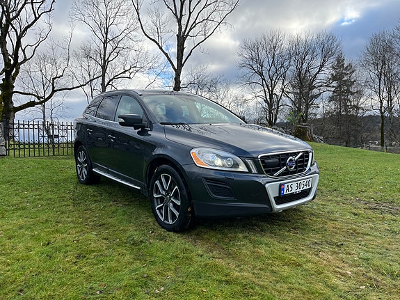 Volvo XC60 3 of 30