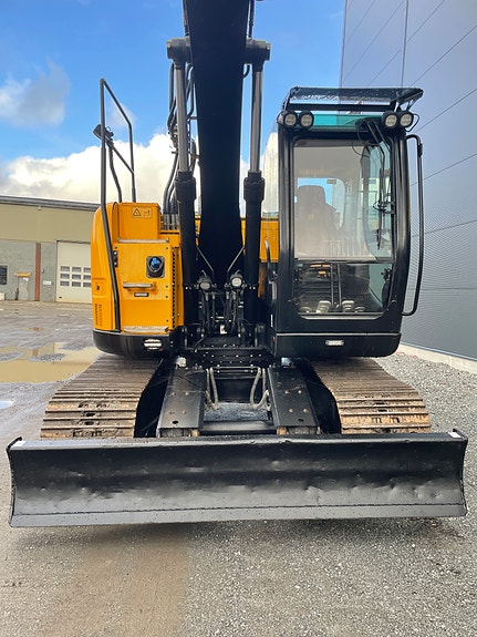 JCB JZ 140LCD 4 of 30