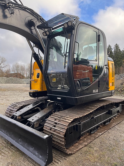 JCB JZ 140LCD 5 of 30