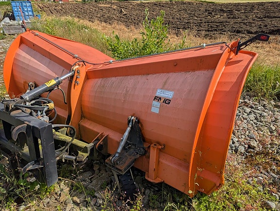 FMG PA300 Svingbar plog 7 of 17