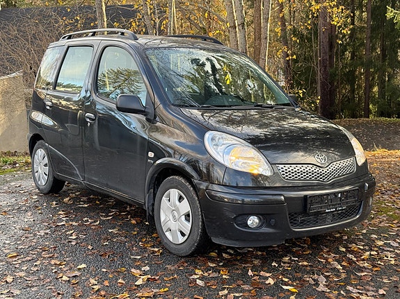 Toyota Yaris Verso